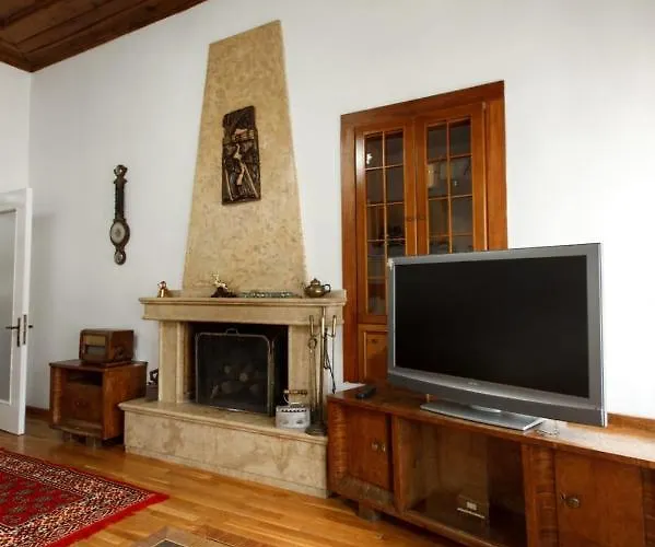 Emblematic House 2 Gasthuis