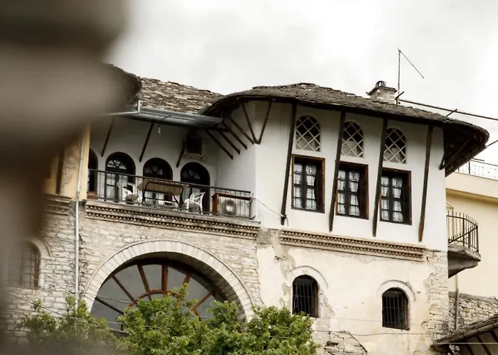 Emblematic House 2 *