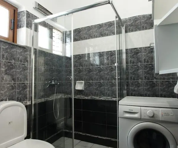 Emblematic House 2 Gasthuis *